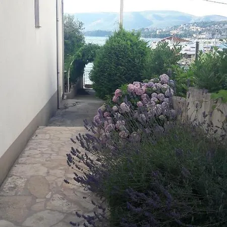 Antonia Apartman *